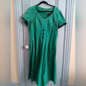 Green Cocktail Pin Up Print Dress